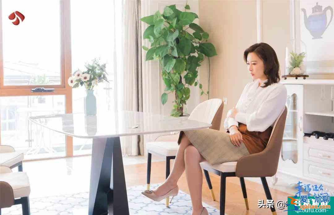 溫情輕喜風(fēng)開啟熒屏新氣象，江蘇衛(wèi)視《幸福還會來敲門》首播告捷？