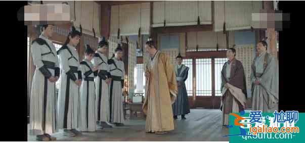 鞠婧祎《漂亮書生》身高又遭質疑！名場面扒出，早被隊友揭穿作假？