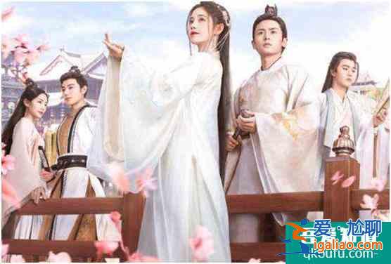 漂亮?xí)W(wǎng)熱度排第二，網(wǎng)友表示：期待小鞠的如意芳菲？