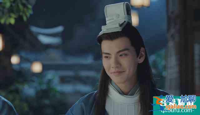 漂亮?xí)撼序E公主抱文彬，發(fā)現(xiàn)喜歡男人，找樂暄傾訴，樂暄偷笑？