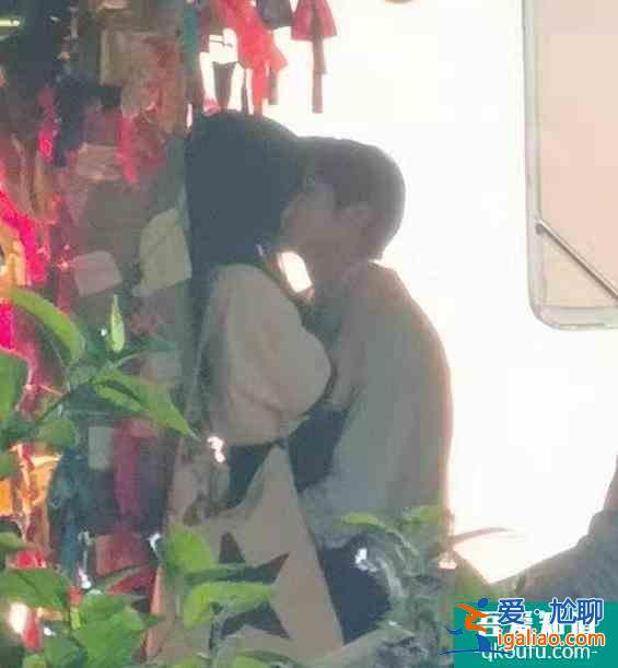 以家人之名：李尖尖官宣男朋友，凌霄吃醋，把她約出來(lái)直接樹咚？