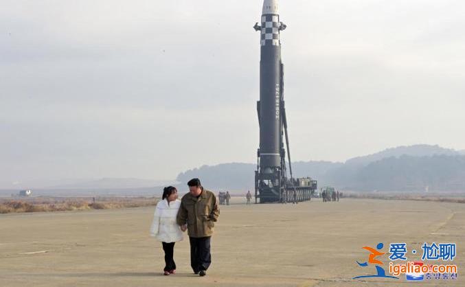 金正恩女兒四次公開亮相 都在軍隊(duì)有關(guān)場合 專家分析其深意？