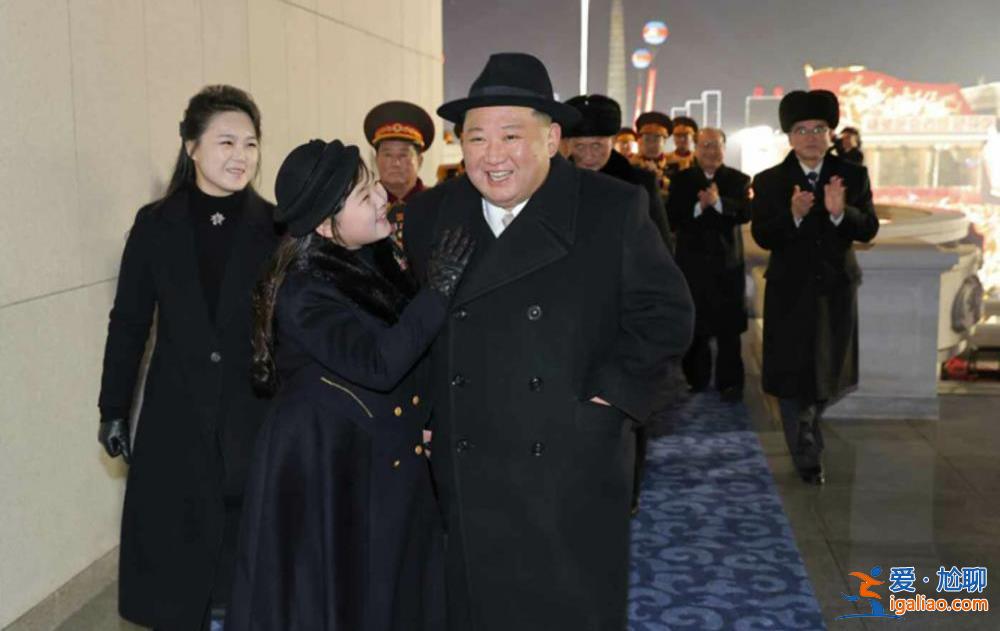 金正恩父女首度同臺閱兵 有何特殊之處？？
