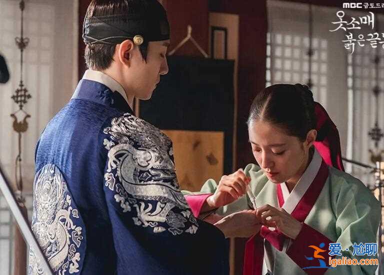 衣袖紅鑲邊歷史原型是什么？看君王和宮女凄美虐戀？