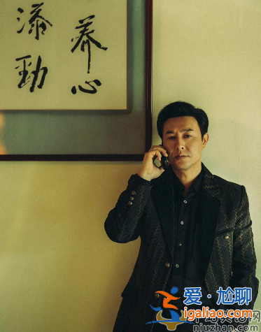 張頌文沙漠撿垃圾被嘲諷!被劇組嫌棄扔在沙漠 劇組默認(rèn)不發(fā)話