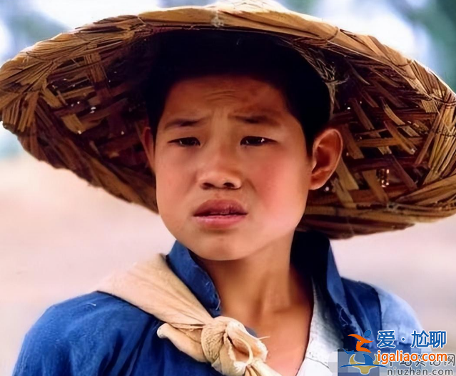 謝孟偉回應(yīng)賣(mài)手機(jī)翻車(chē) 曝曾賣(mài)假白酒洋酒 網(wǎng)友吐槽演技都擱買(mǎi)假貨了