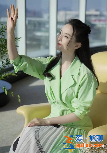 王艷言論引爭議!豪宅跳舞無欲無求 網(wǎng)友留言尖酸刻薄太難看
