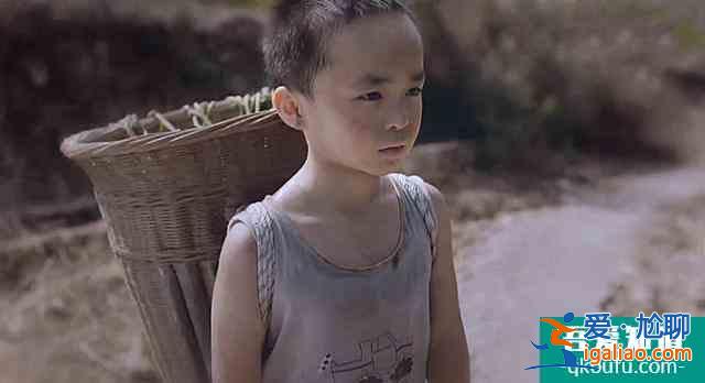 《以家人之名》，賀子秋生父出現(xiàn)，李海潮被嫌不是親爹？