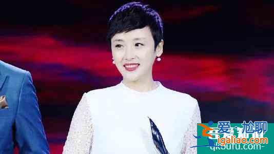 她在《三十而已》演N號(hào)角色，曾跟黃曉明潘粵明組CP？