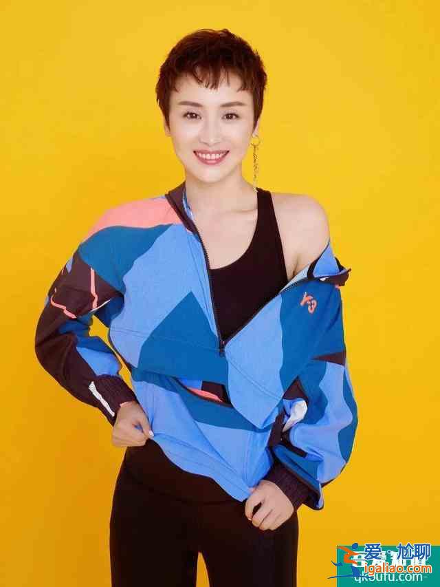 她在《三十而已》演N號(hào)角色，曾跟黃曉明潘粵明組CP？