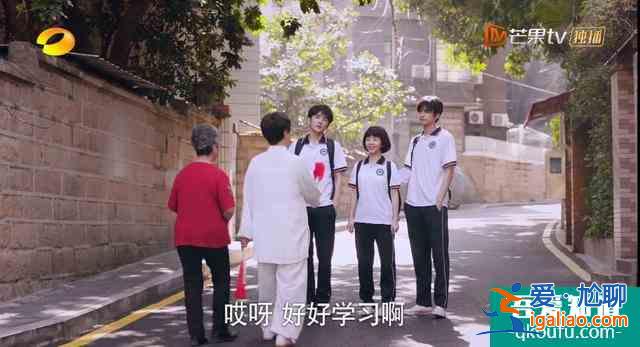 《以家人之名》首播，小演員很加分，成年后譚松韻無(wú)縫銜接李尖尖？