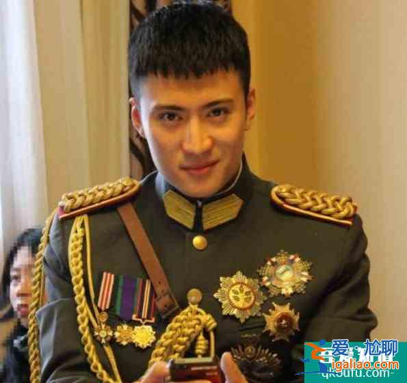 8年前演趙麗穎CP，今憑《錦繡南歌》上熱搜，38歲戚跡為何不火？？