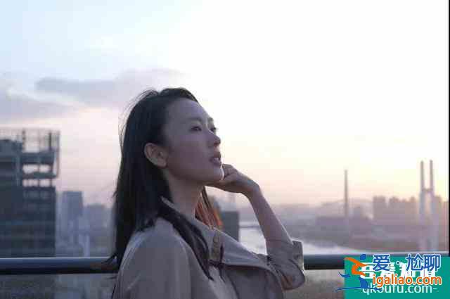 女人“三十而已”，伴隨瑜伽乘風(fēng)破浪，越活越魅力？