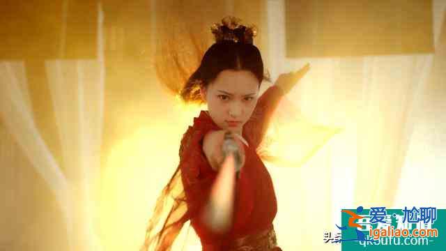 鄭業(yè)成甜寵劇《離人心上》首播破千萬播放，熬過套路劇情后真香了？