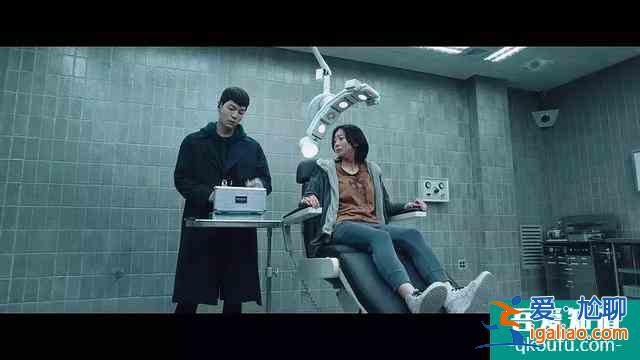 片長(zhǎng)125分鐘，拳拳到肉！韓國(guó)《新世界》導(dǎo)演的新片，質(zhì)量又很高？