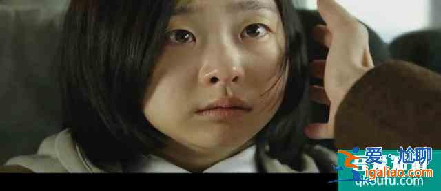 韓國票房冠軍《魔女》—擁有超能力的小蘿莉扮豬吃虎，一路開掛？