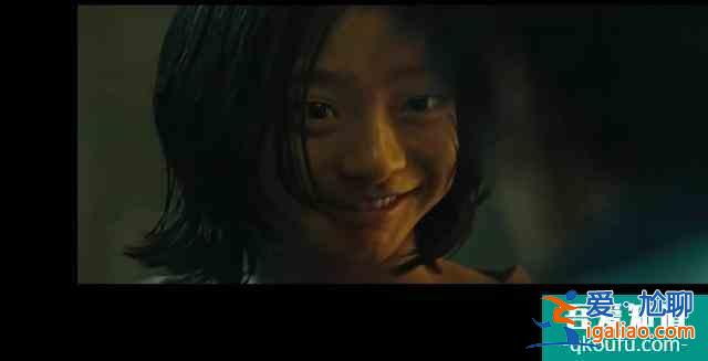 韓國票房冠軍《魔女》—擁有超能力的小蘿莉扮豬吃虎，一路開掛？