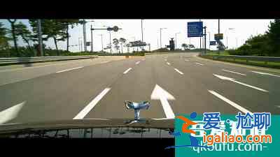 韓國(guó)黑幫片《新世界》頂級(jí)豪車“雅科仕“有多猛？就連輪胎都防彈？
