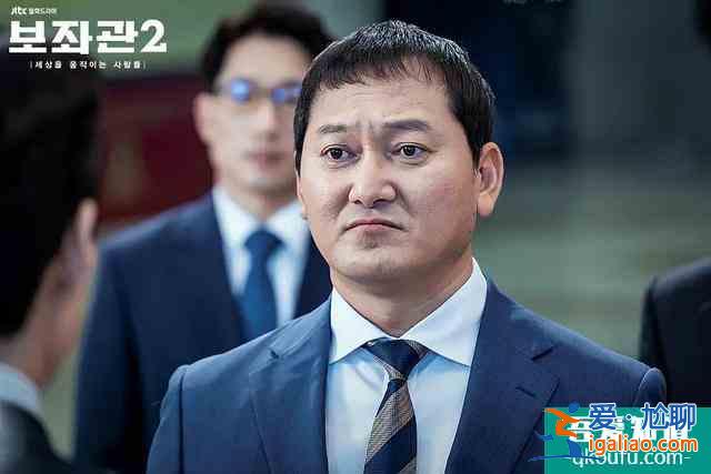 李政宰《輔佐官》：一部全面超越黑幫片《新世界》的高分韓??？