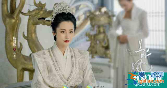 《且聽鳳鳴》新劇照，鳳舞君臨淵顏值高，師父牧九州是他？？