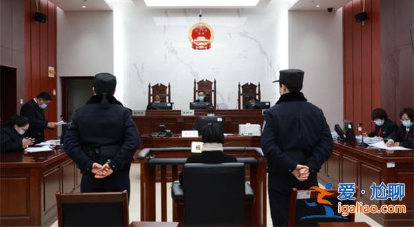 遠(yuǎn)房表親與安徽一原縣委書記成為情人關(guān)系后，收受他人財物1000多萬元[財物]？