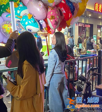 馬蘇怎么了為什么不紅了 近況曝光逛路邊攤 身形臃腫無人認(rèn)出