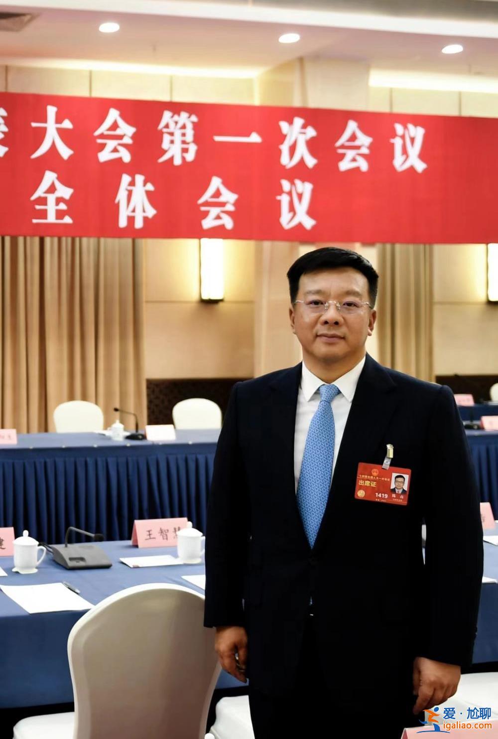 降低多孩人員個(gè)稅稅率 三孩以上家庭公租房免費(fèi)？