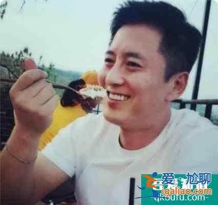吳娜拉近照顏值逆天，新劇化身過氣模特 碩士畢業(yè)才貌雙全？