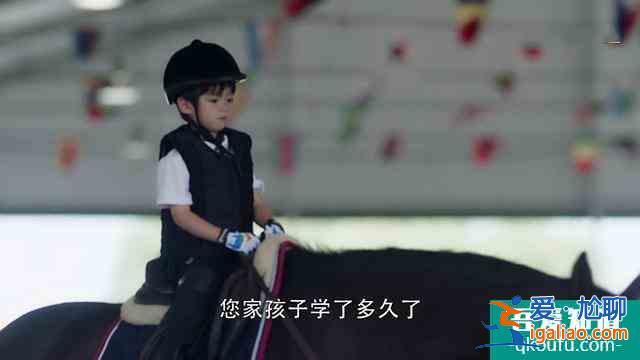 《三十而已》里經(jīng)常出現(xiàn)的小攤販一家究竟在表達什么？你看懂了嗎？