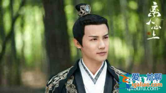 《離人心上》定檔7.30，鄭業(yè)成帶著小甜劇來了？