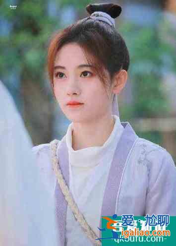 鞠婧祎的《漂亮?xí)?，看劇名有點(diǎn)像女扮男裝，不來(lái)了解一下么？？