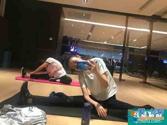 《三十而已》顧佳練空中瑜伽，女人30＋才最有魅力？