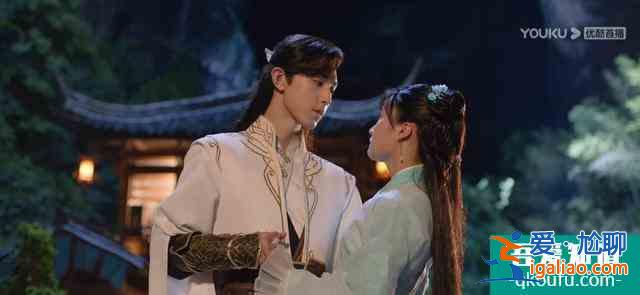 《縈縈夙語亦難求》：自戀少爺追腹黑侍女，反轉(zhuǎn)不斷，爆笑不止？