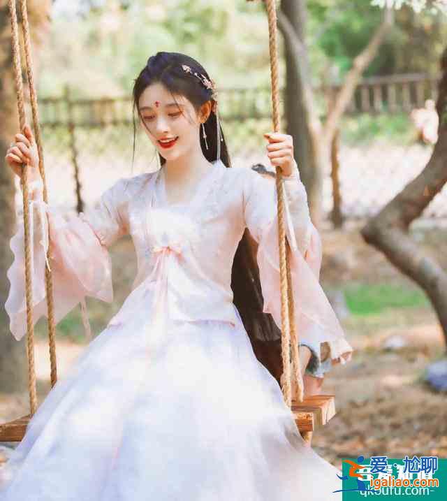 鞠婧祎《漂亮書生》熱播，劇中神仙顏值爆表，網(wǎng)友：光看臉就夠了？