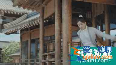 口碑撲街！《漂亮?xí)穭∏樗滋滋费?，鞠婧祎女扮男裝被群嘲？