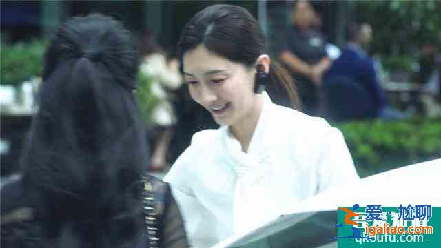 《三十而已》微妙細(xì)節(jié)，純粹只屬于孩子，成年人朋友圈離不開利益？