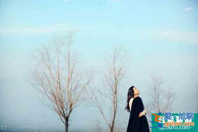 《三十而已》“買包”上熱搜：我看到了成年人最殘酷的社交真相？