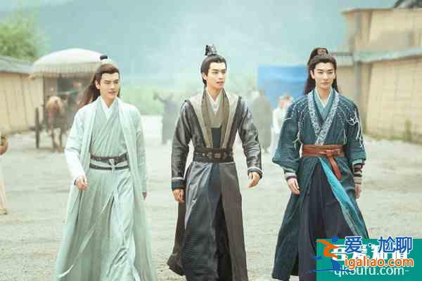 鞠婧祎新劇《漂亮?xí)贩淖允昵绊n劇，原版三男主如今境遇令人？
