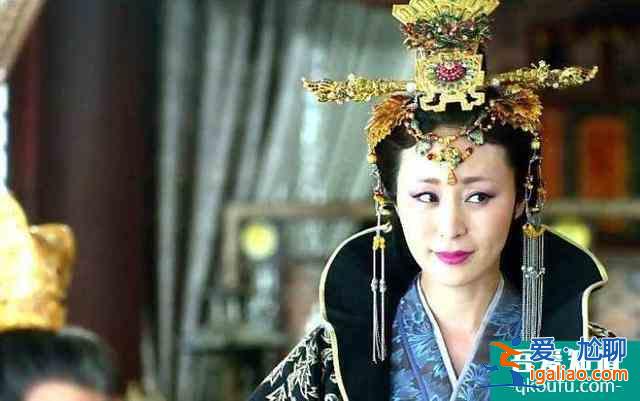 《三十而已》中的太太圈成員都有誰？她們的扮演者也不簡單？