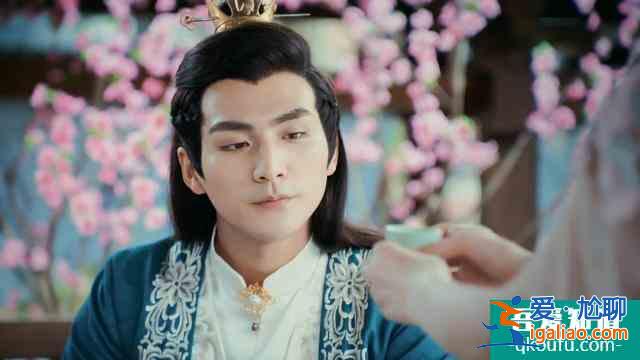 義祁君：故意折騰你，看你能咋樣，這兩只把你來(lái)我往當(dāng)情趣了呀？