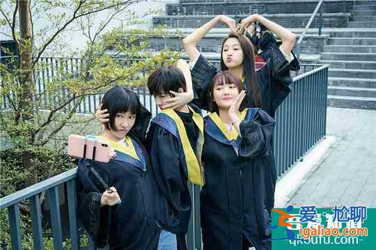 二十不惑、青春有你，三十而已、乘風(fēng)破浪？
