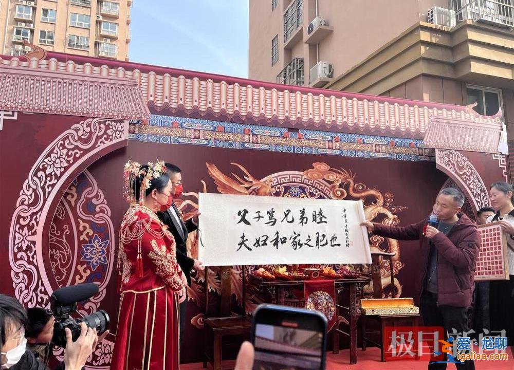劉德華托人送來拍電影時的駕駛證？