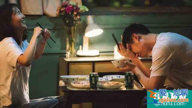 六月黑馬《十日游戲》：看會演戲的人互相飆演技，實在過癮？