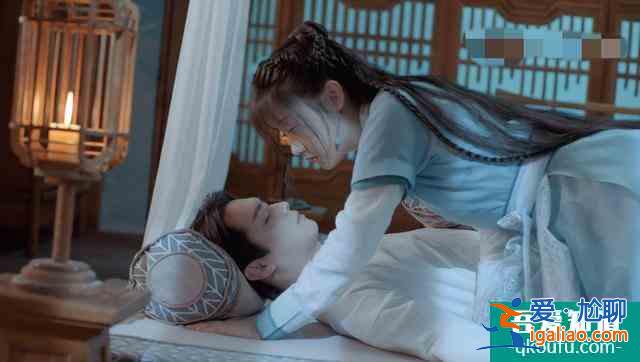 《天舞紀(jì)》許凱又玩沙雕？穿女裝畫風(fēng)辣眼，顏值輸給男配李俊辰？