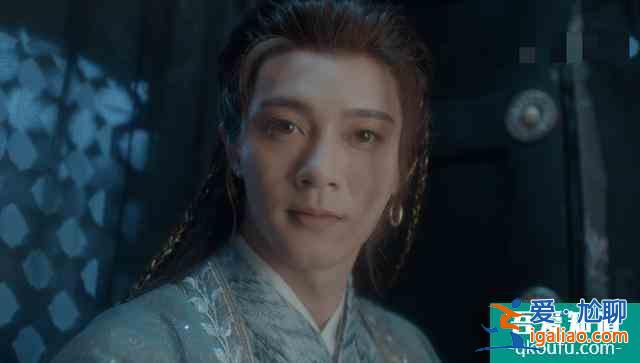 《天舞紀(jì)》許凱又玩沙雕？穿女裝畫風(fēng)辣眼，顏值輸給男配李俊辰？