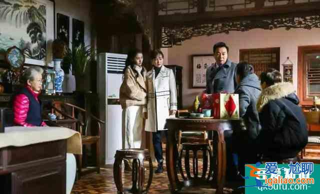 《什剎海》首播被贊，關(guān)曉彤本色出演北京妞，與吳磊一見(jiàn)鐘情組CP？