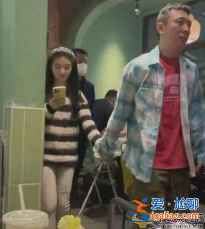 王思聰和小肉安分手了嗎?王思聰帶新女友吃火鍋 女方顏值撞臉章澤天