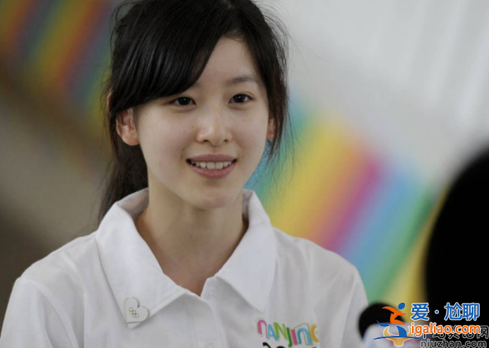 王思聰和小肉安分手了嗎?王思聰帶新女友吃火鍋 女方顏值撞臉章澤天