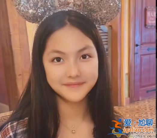王岳倫王詩(shī)齡一起去理發(fā)!王詩(shī)齡素顏容貌曝光 網(wǎng)友吐槽發(fā)型太丑