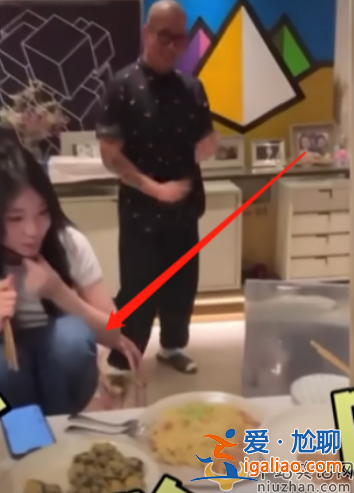 小S一家吃飯惹爭議!李敖女兒列12條罪狀稱沒教養(yǎng) 網(wǎng)友留言亮了